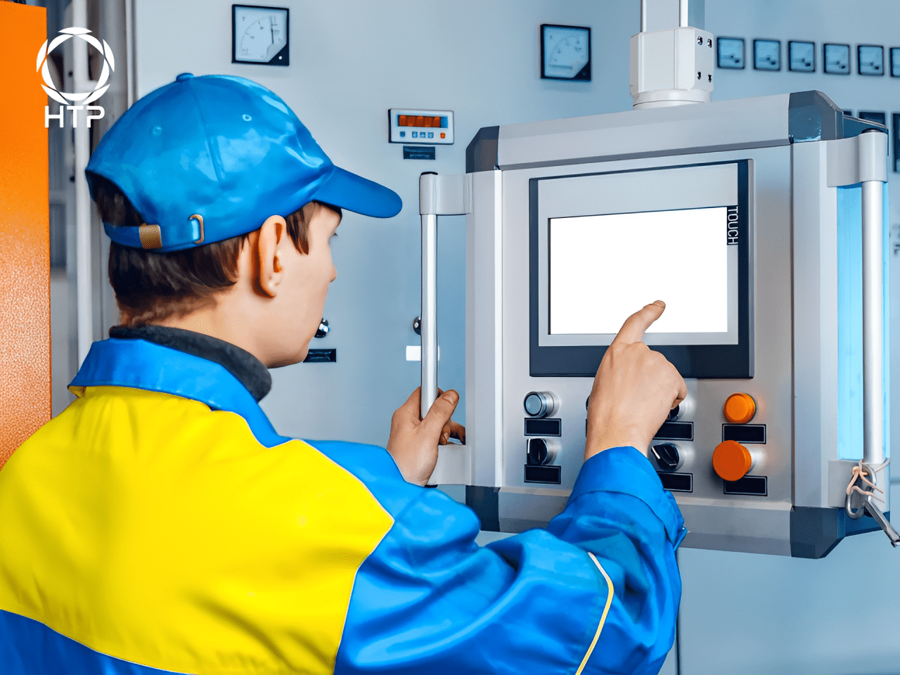 giá máy làm lạnh nước chiller ảnh hưởng bởi thiết kế và các yếu tố khác